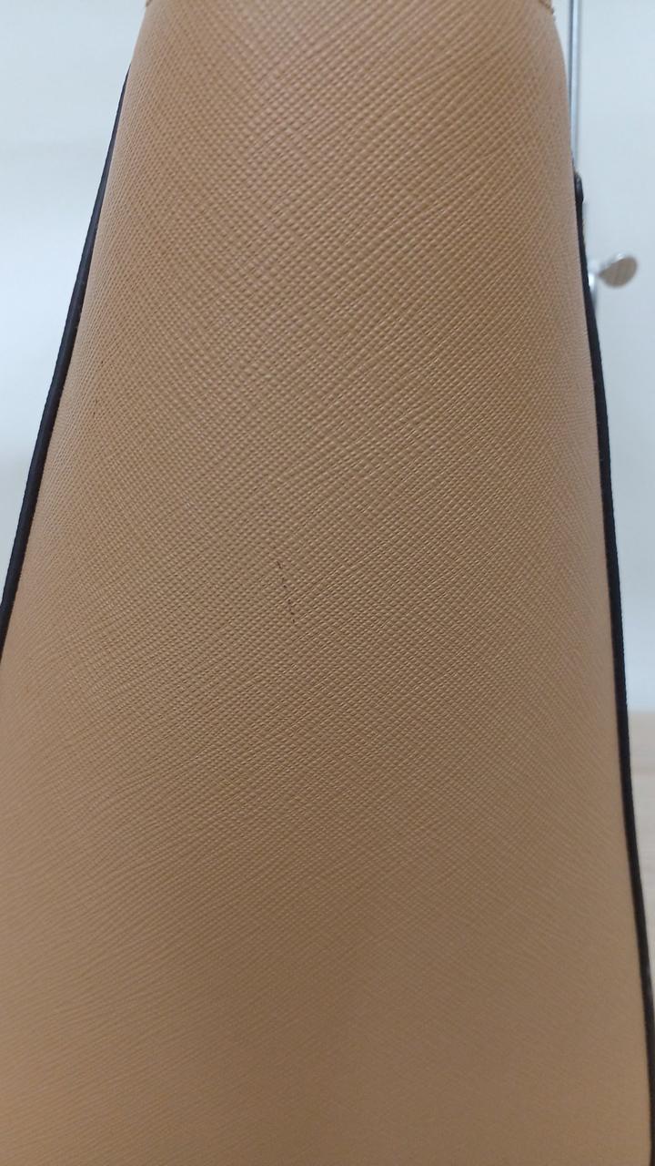 薄い汚れ有り