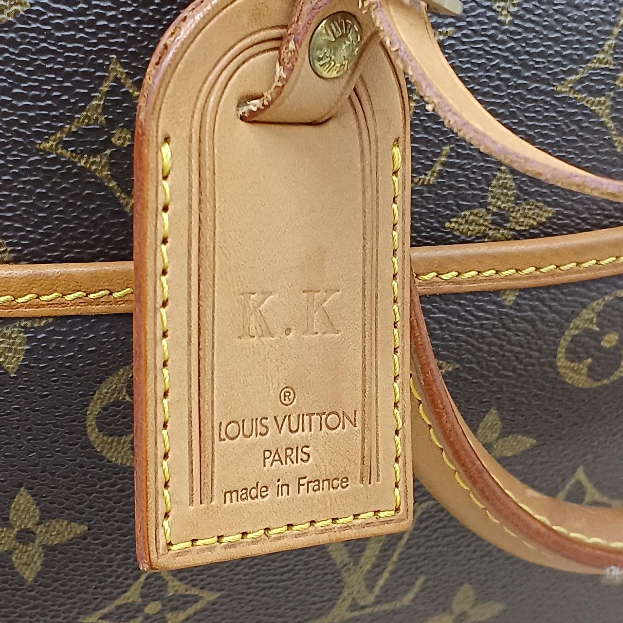 チャームイニシャル付き