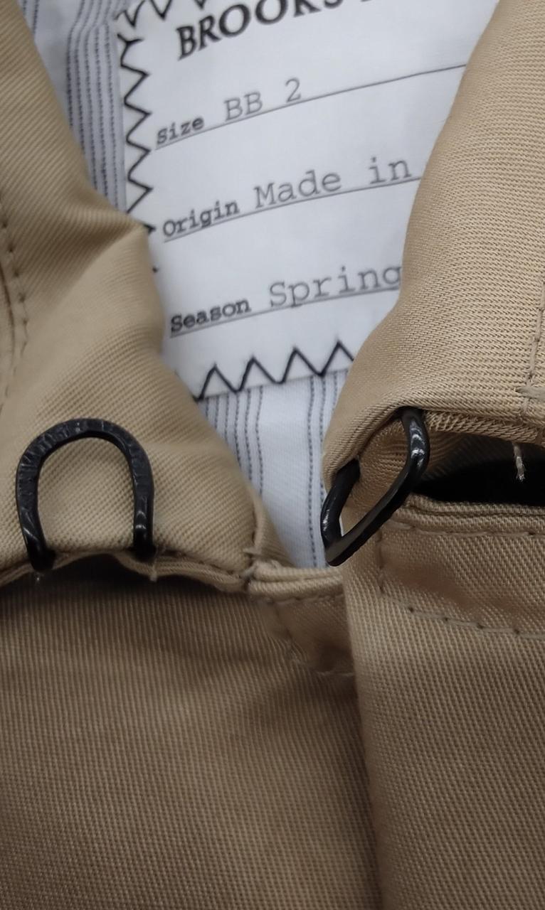 首元ホック付き