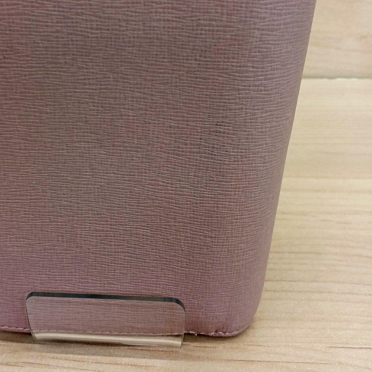 裏面一部汚れあります。