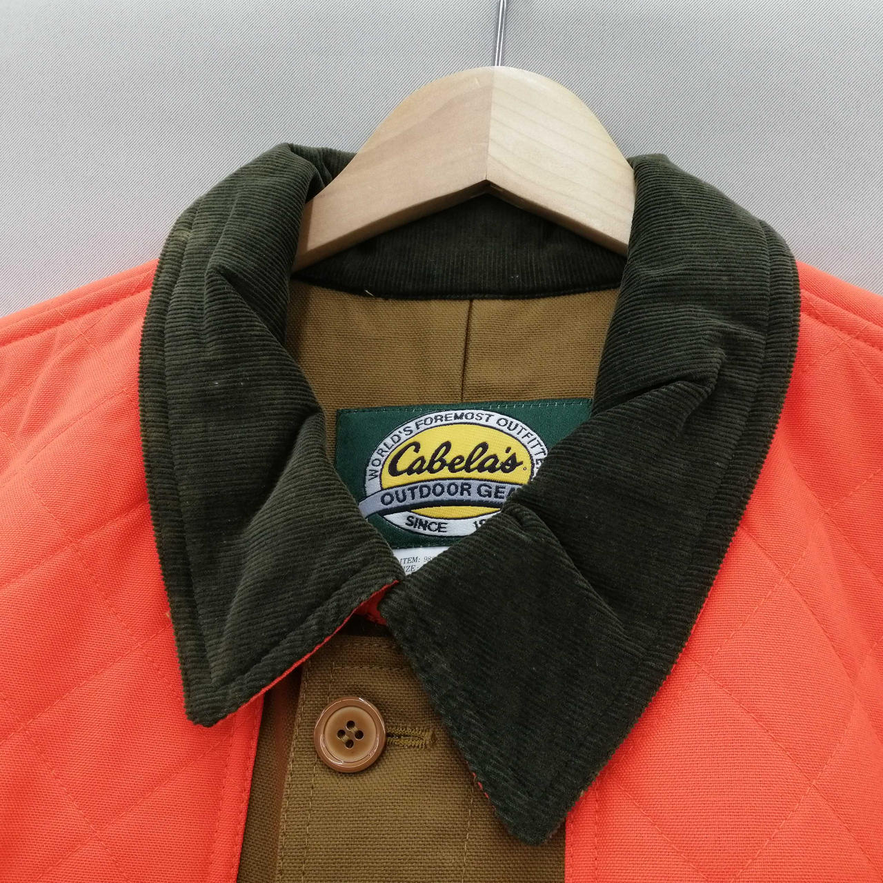 襟元使用感あります。