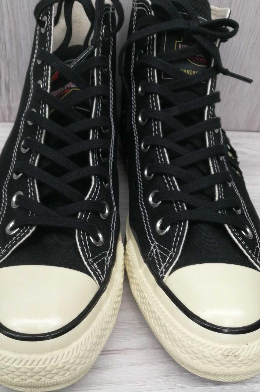 ゴム部分、全体的に少し黄みがかっています