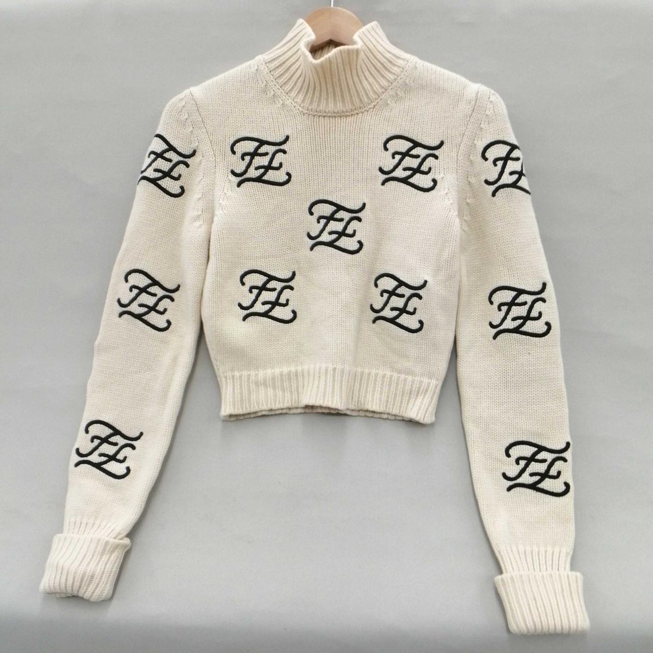 フェンディ(FENDI)|カリグラフィ ウール ハイネックニット|【ハード