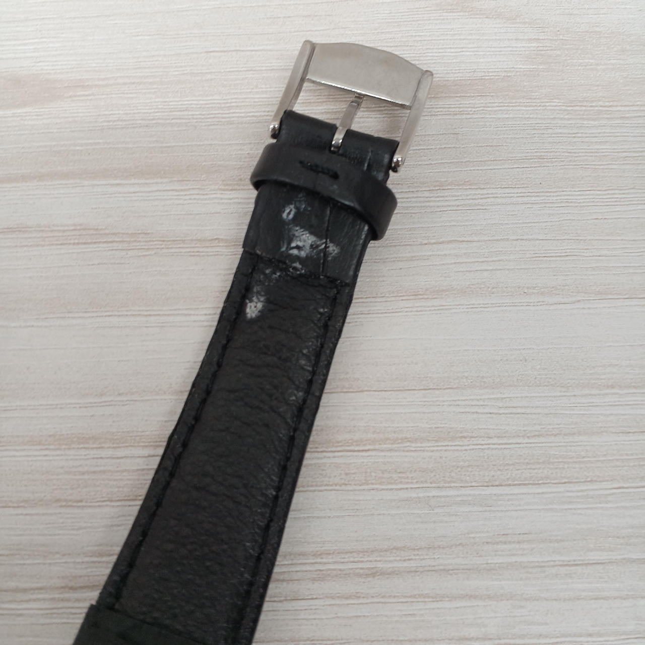 白い跡あり、遊環1つありません