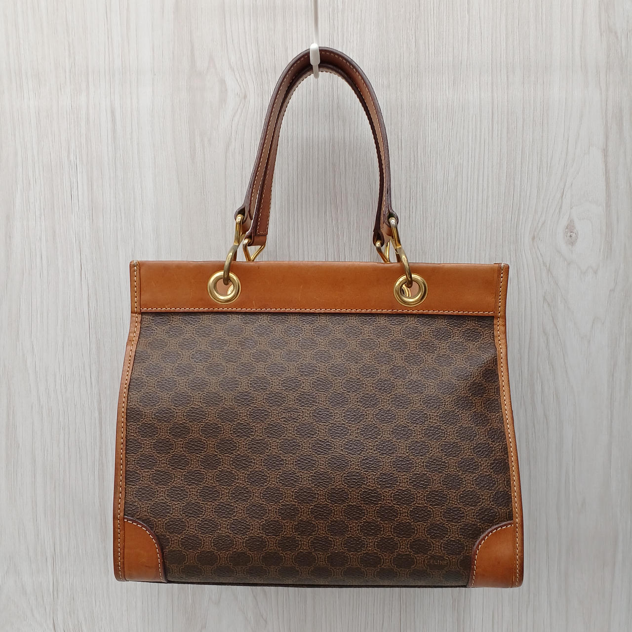 全体的に使用感、劣化あります。