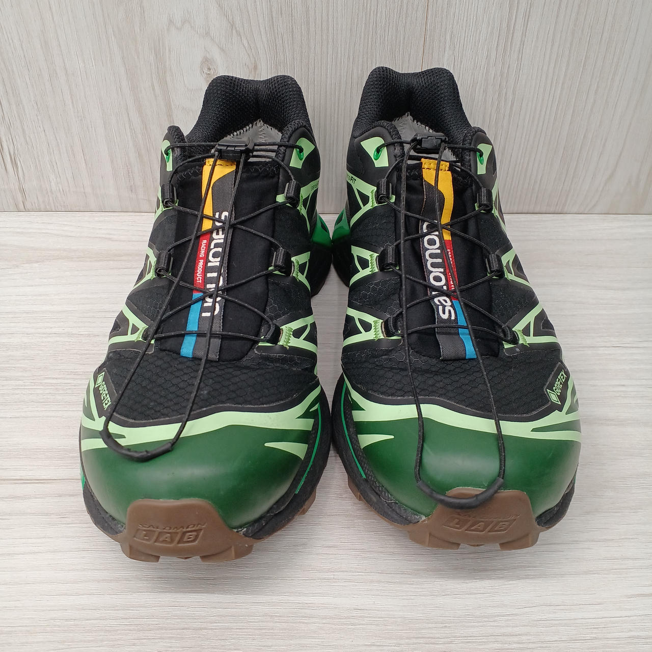 付属品なし
使用感あります。