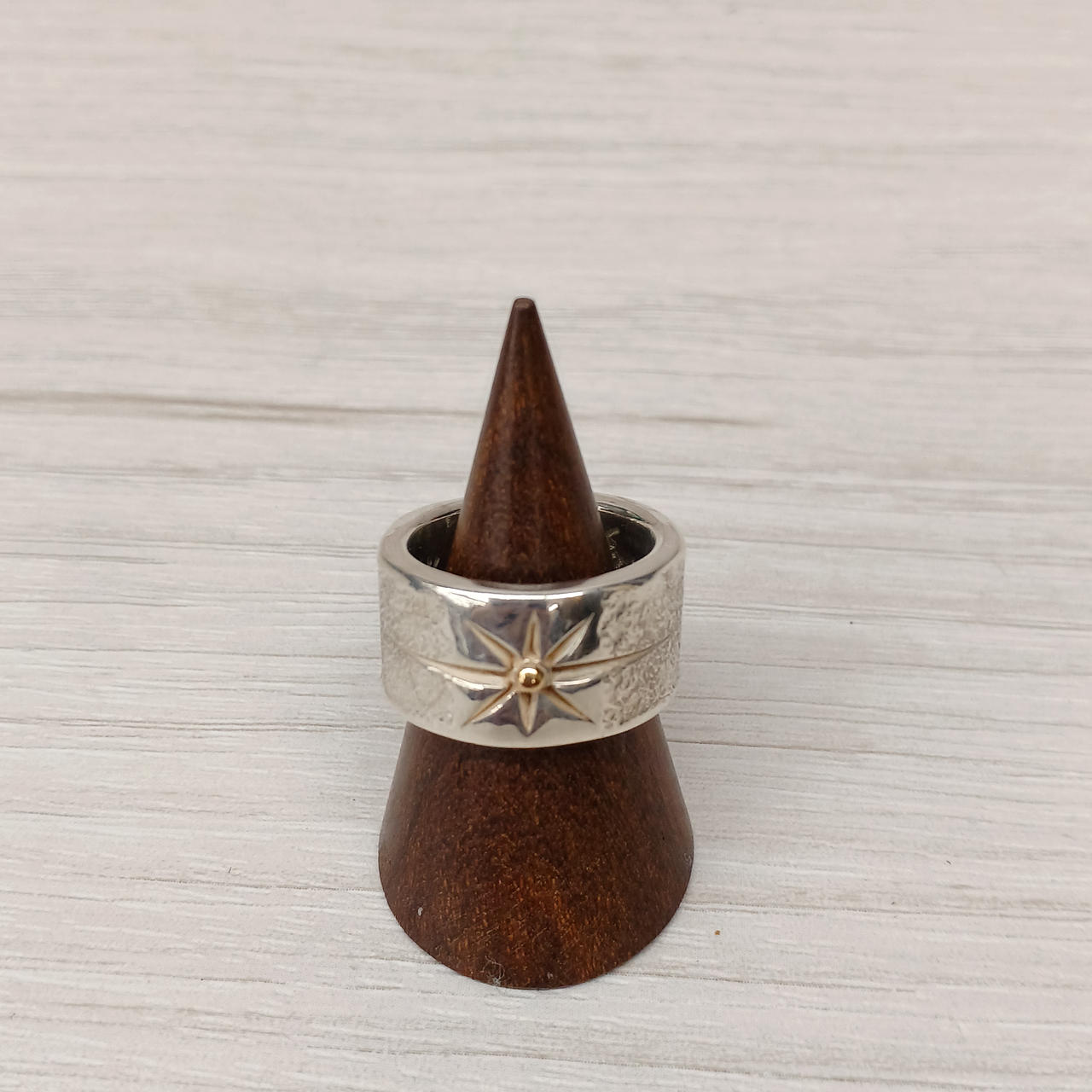 BIG HAND コーラルシルバーリング 2015年製 BIG HAND コーラルシルバーリング 2015年製 - DENTISTINGREENWOODMS 日本