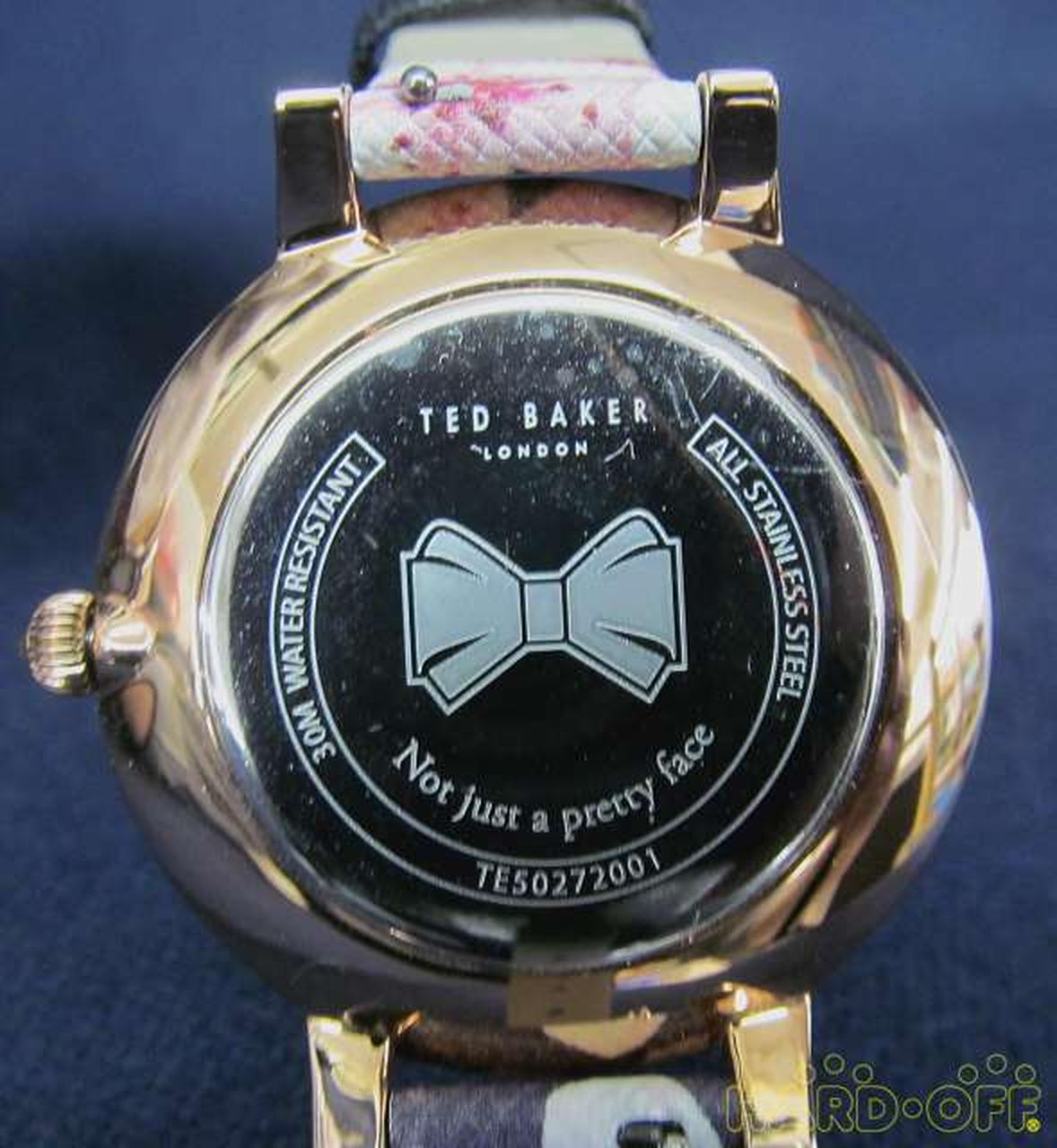 裏ブタに、キズ有り