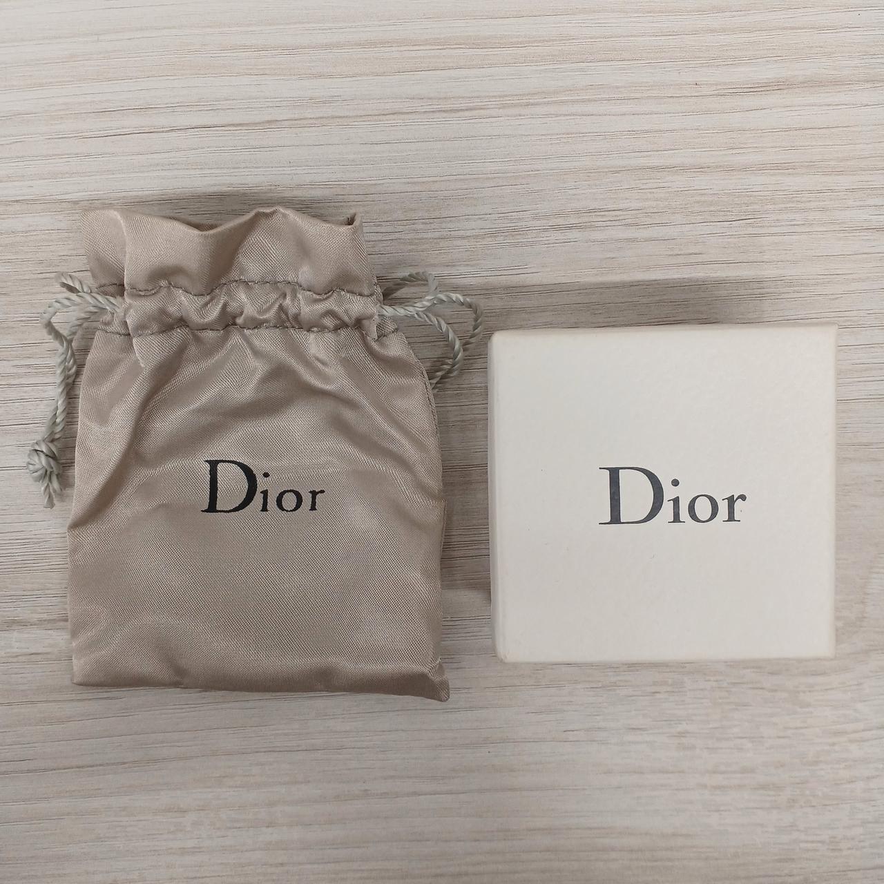 Christian Dior プレート型フックピアス クリスチャン ディオール(CHRISTIAN DIOR)|ロゴプレートフック