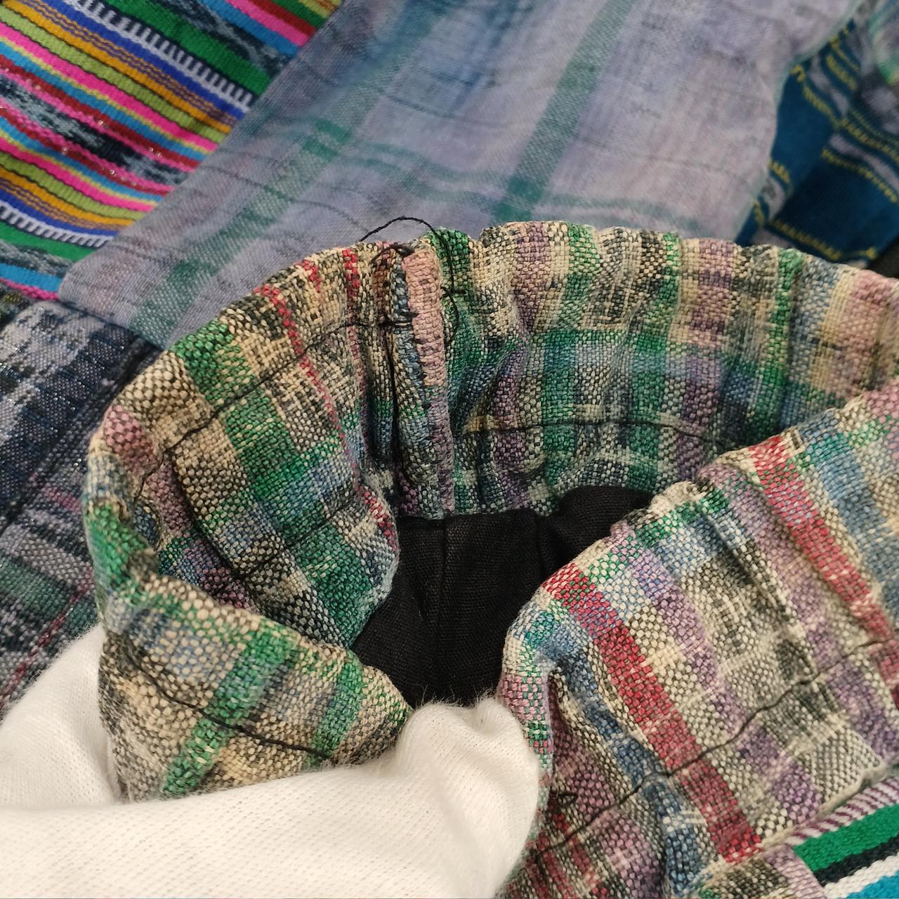 袖口お直しされてます。