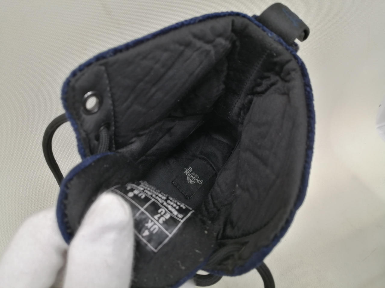 インソール剥がれあります。