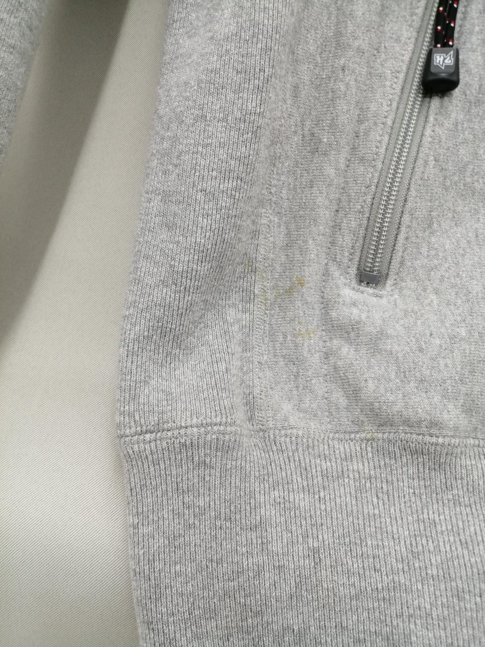 使用による汚れが全体にあります。