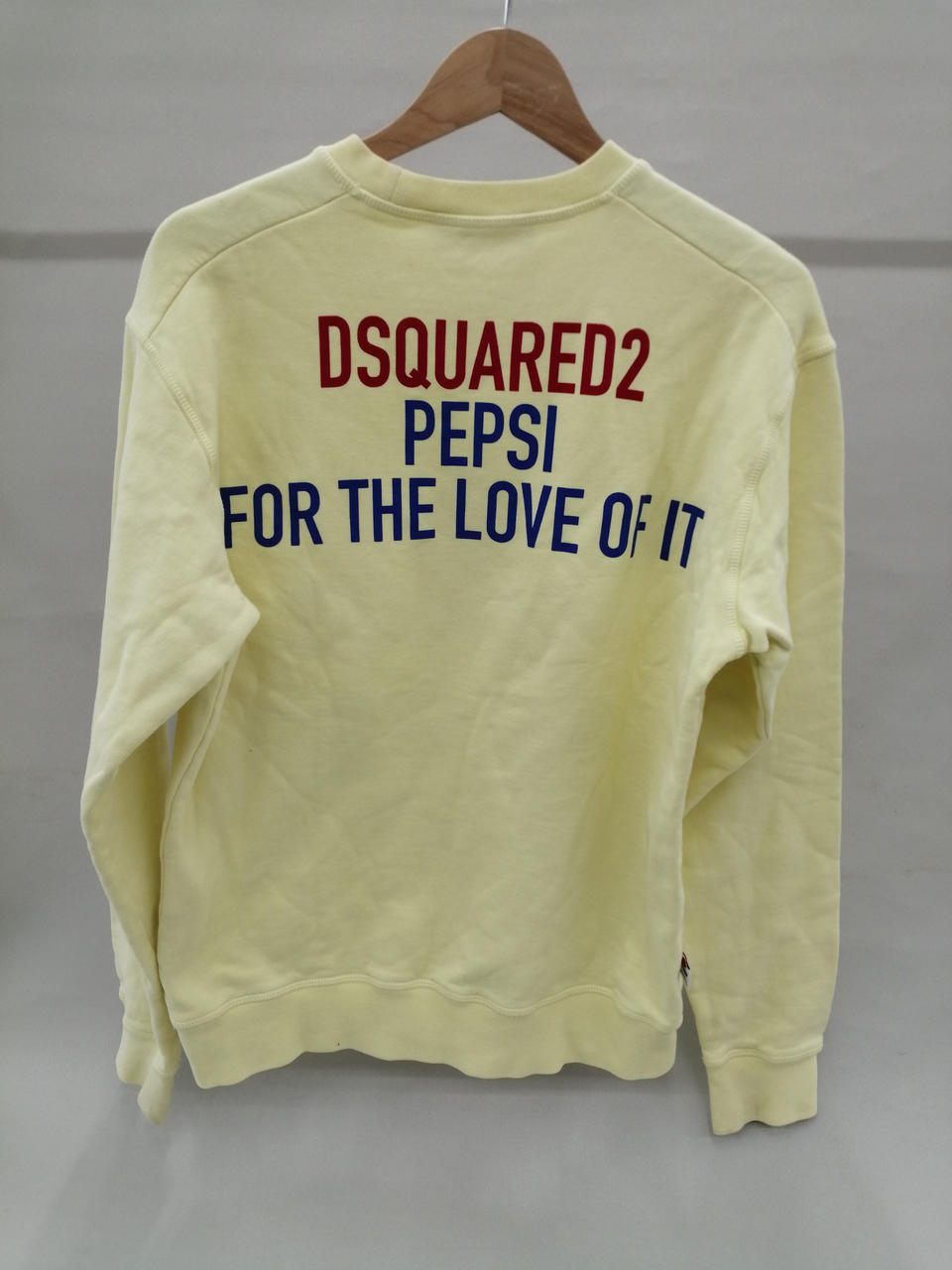 DSQUARED2 イエローメープルリーフスウェット　Ｍサイズ　状態良質 DSQUARED2 イエローメープルリーフスウェット Mサイズ 状態良質