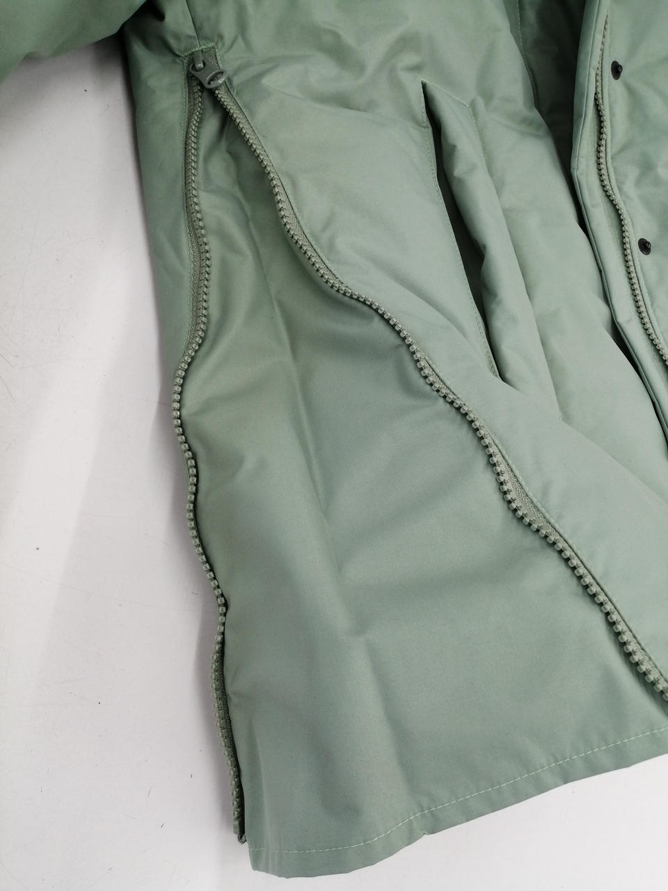 サイドファスナー開いた状態