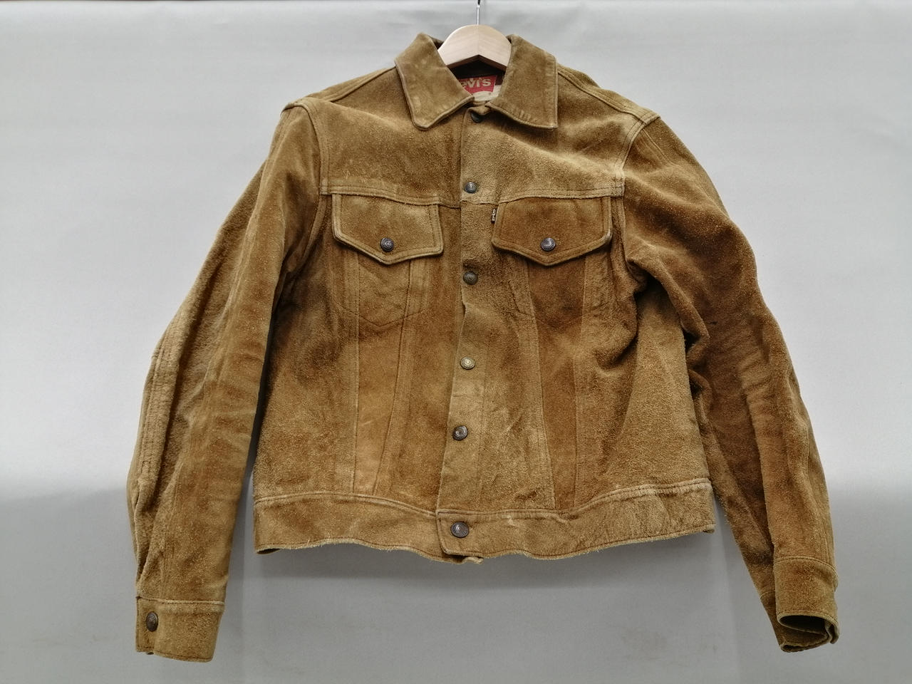 ヴィンテージ品につき使用感あります。