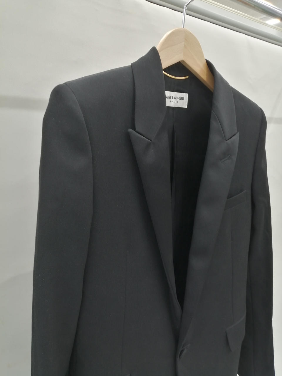 19日まで特大セールYVES SAINTLAURENT）テーラードジャケット