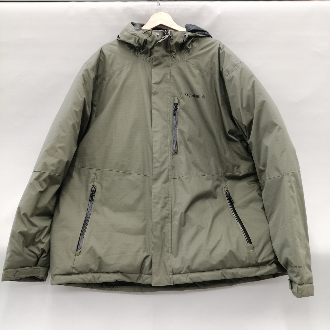 所々に汚れ(画像参照)あります。