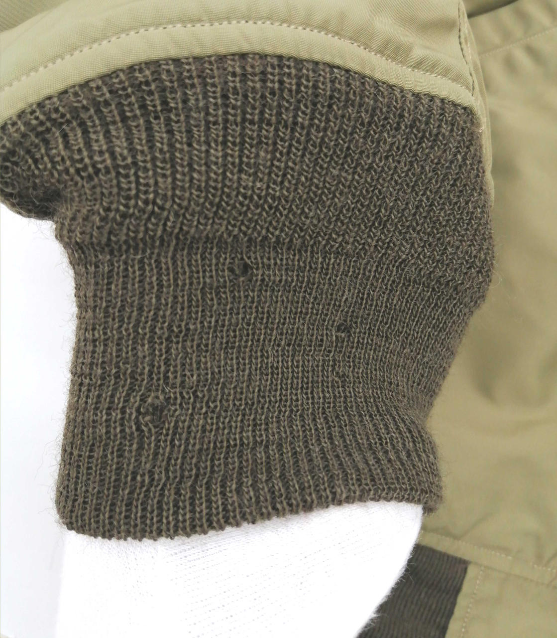 破れ箇所ございます!