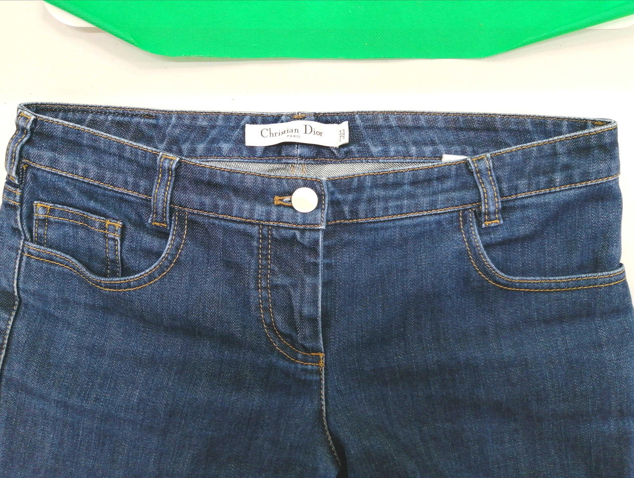 かなりの「ローライズ」デニムです!