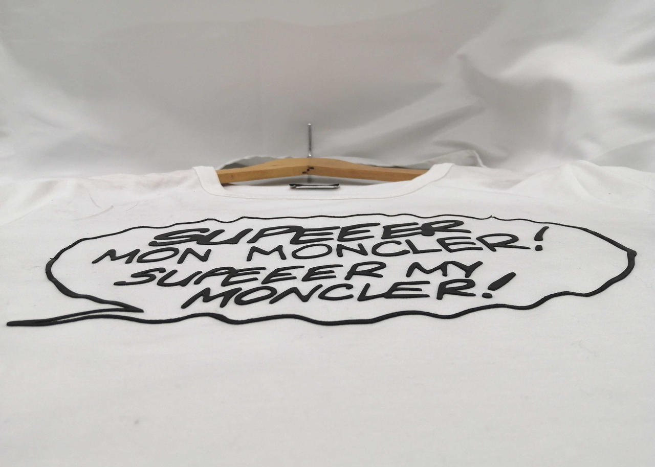 凹凸の有るプリントです!