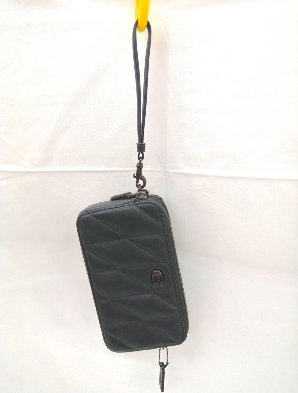 ワンハンドストラップで