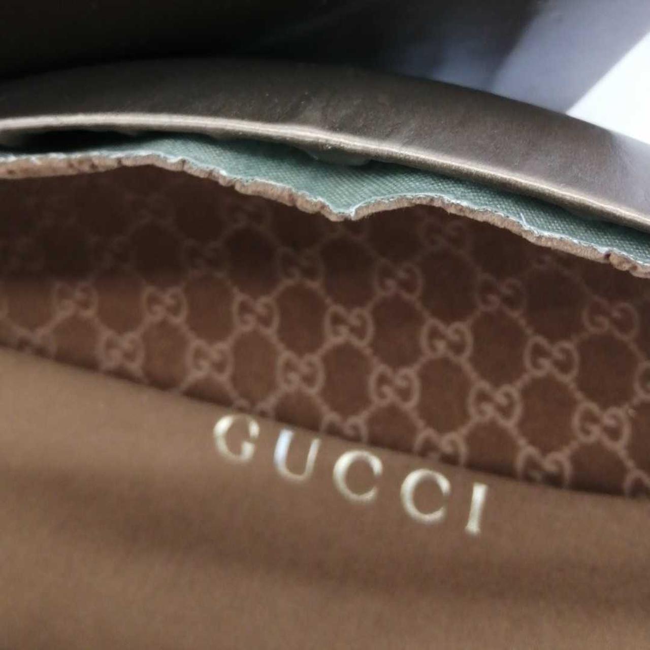 ケースに傷み有り