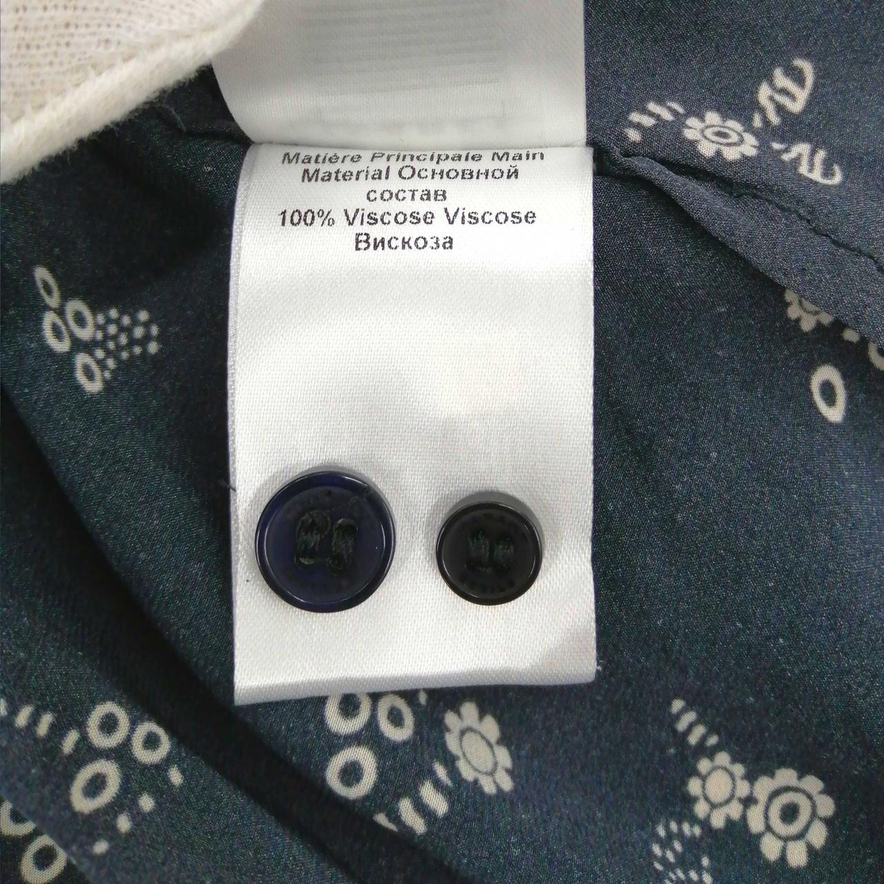 スペアボタン2個付属