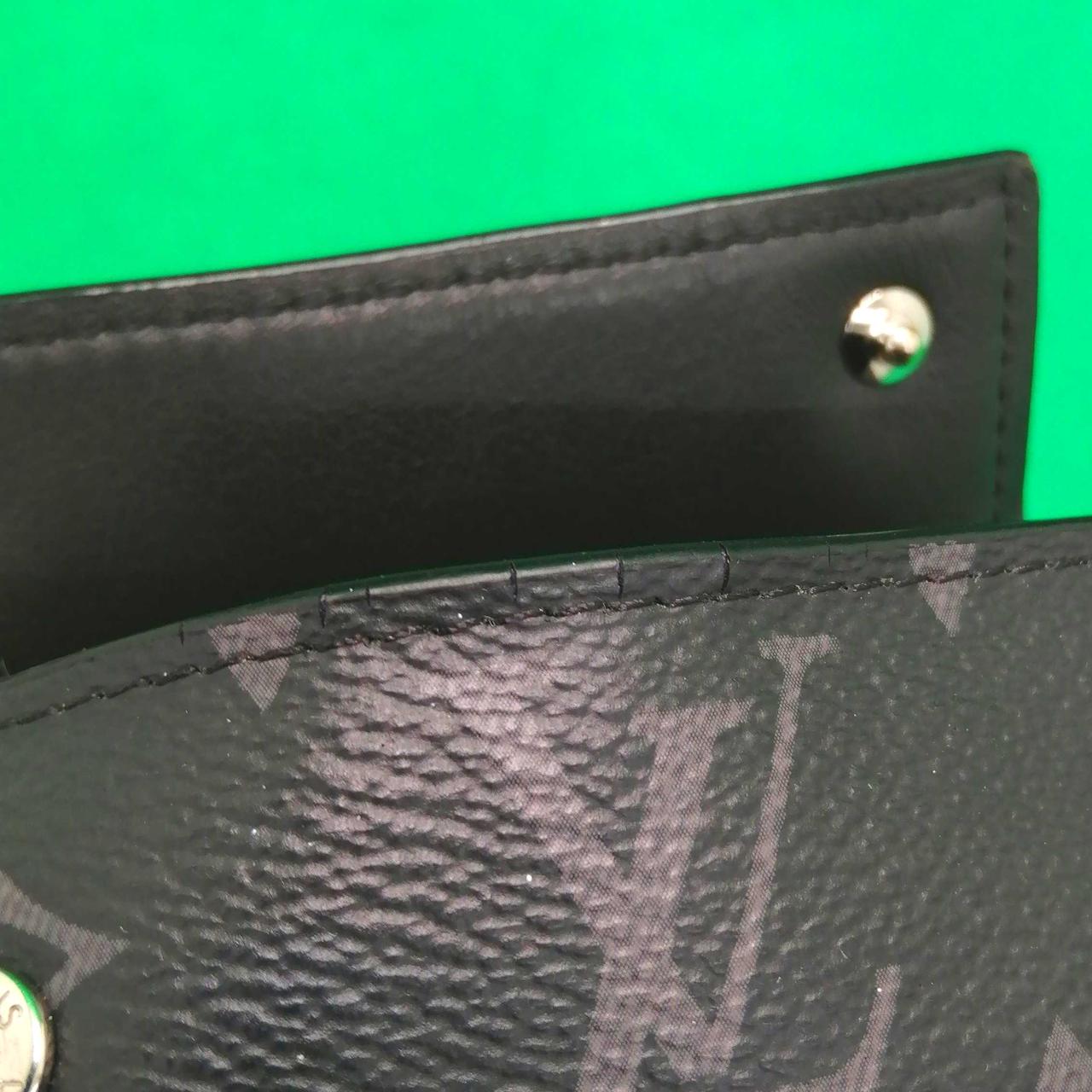 ひび割れ箇所有ります!