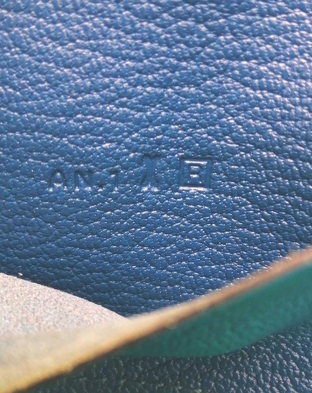 □にＲの刻印有ります!