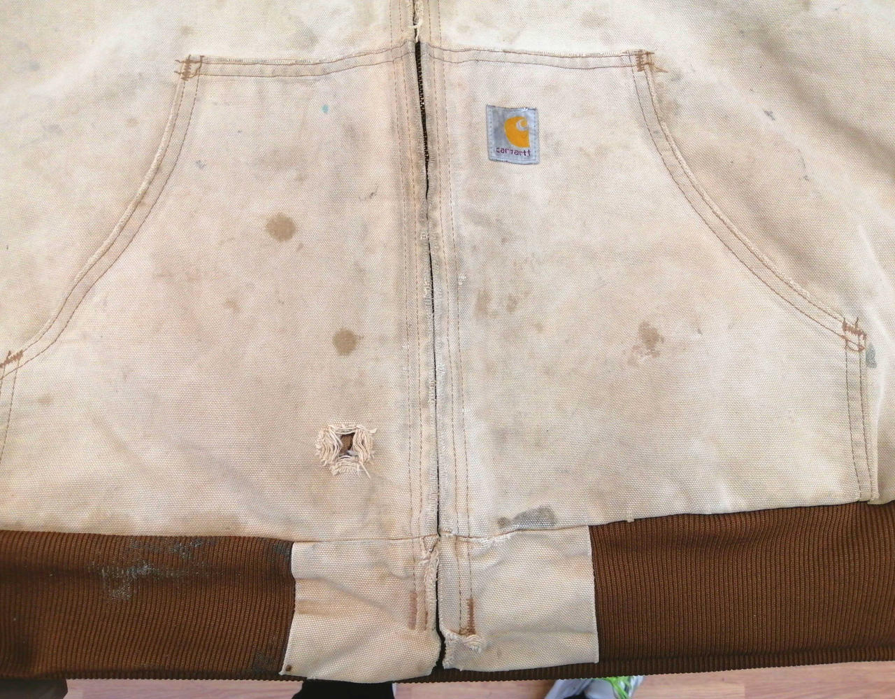 汚れ・傷み・破れ、有ります!