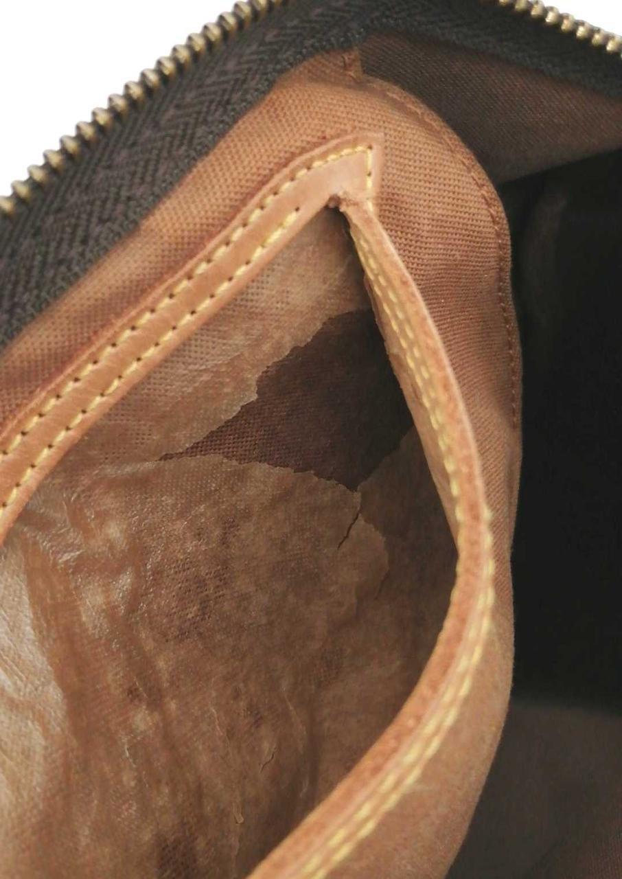 ポケット内部に劣化有り