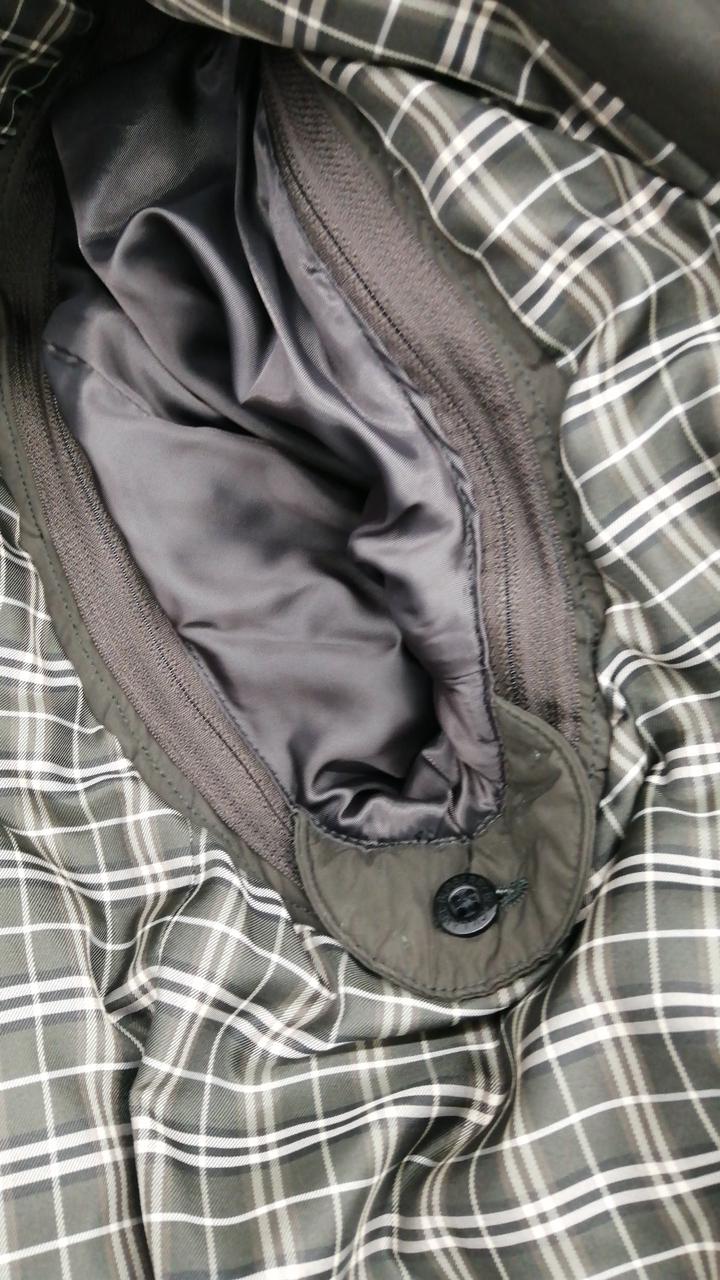 袖を外してベストにも出来ます