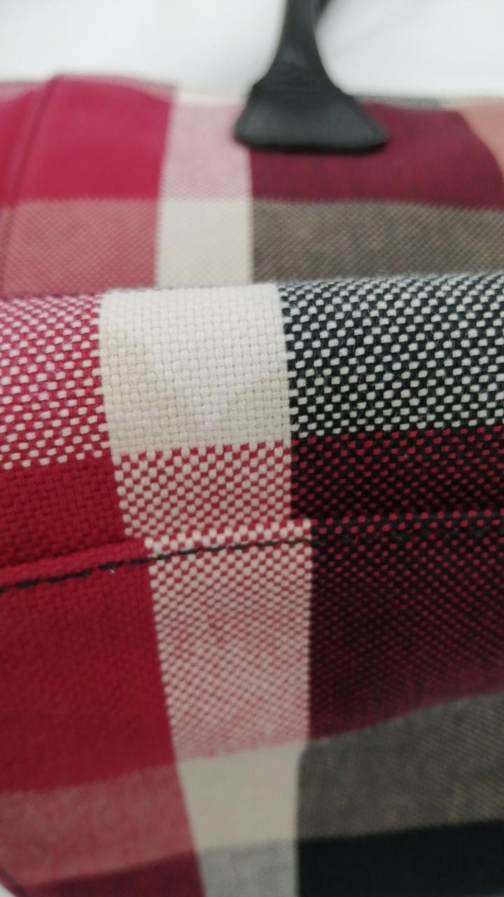 底にシミが有ります