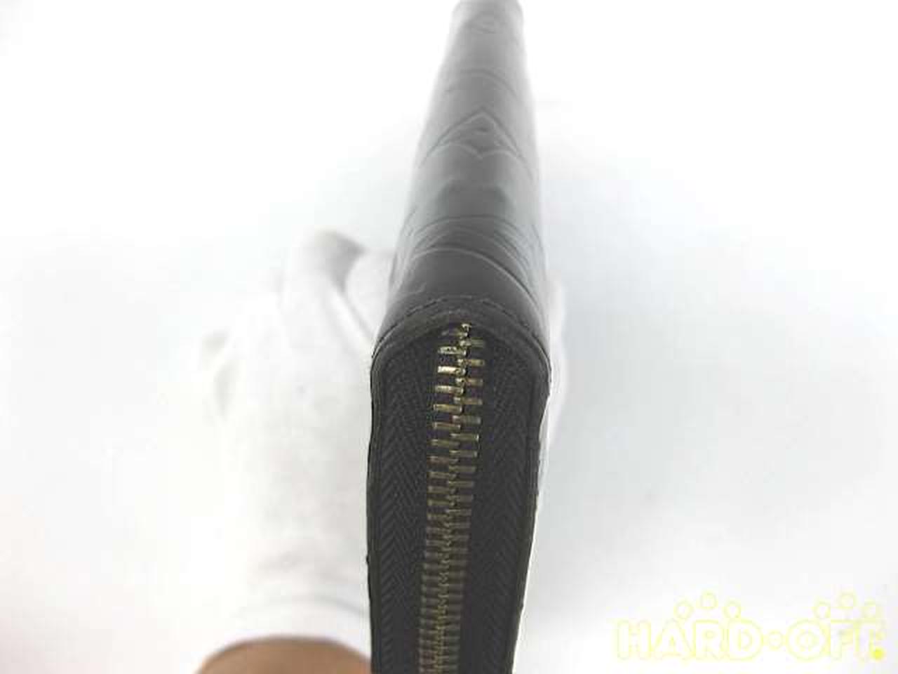 ジッピーウォレット・長財布Ω 