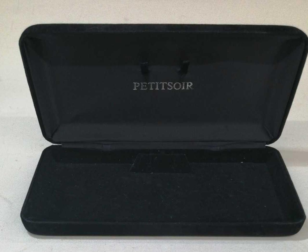 ケース付きです