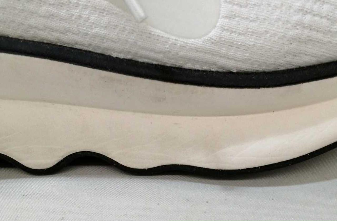 ソール部分に汚れあります