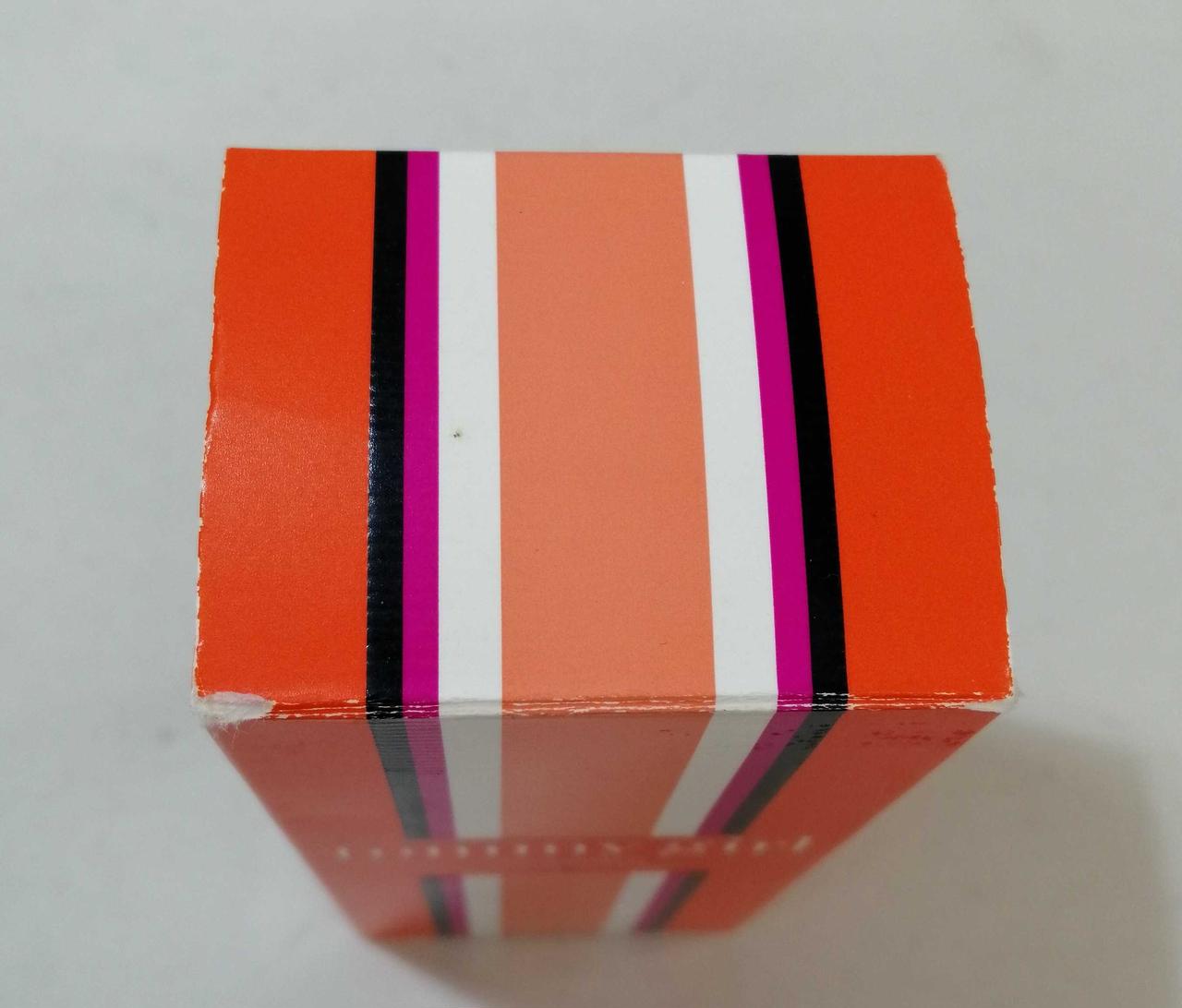 箱に傷みあります