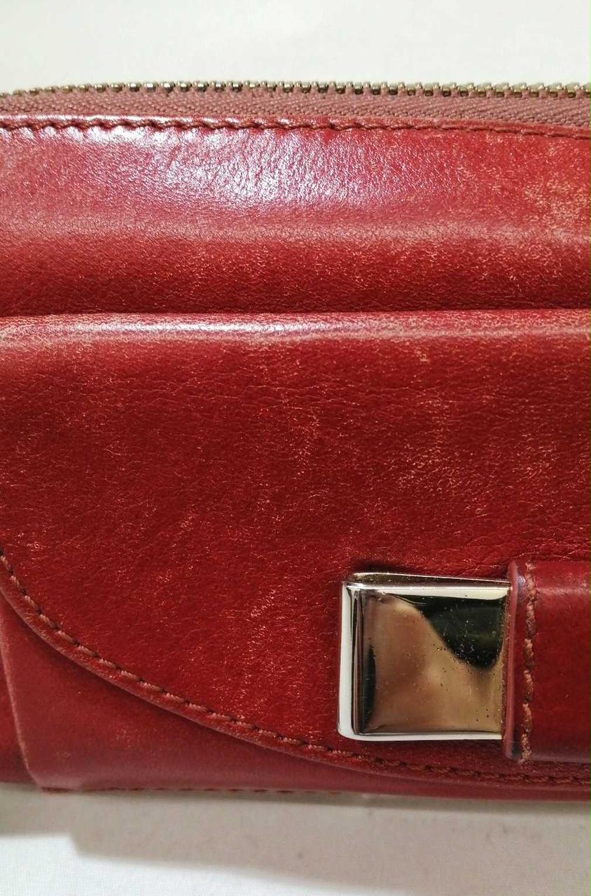 表面にキズあります