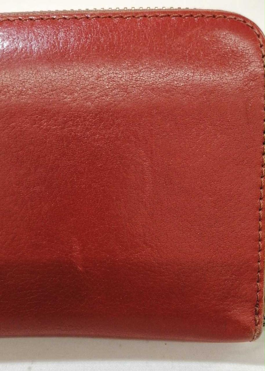 裏の表面にキズあります