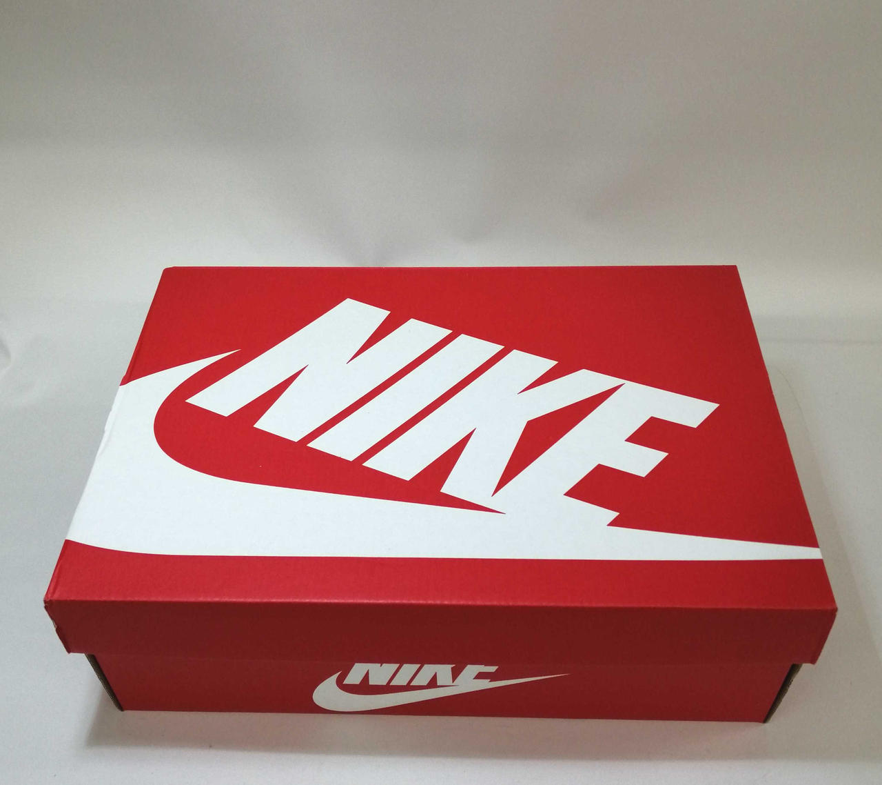 箱です
はがれあります