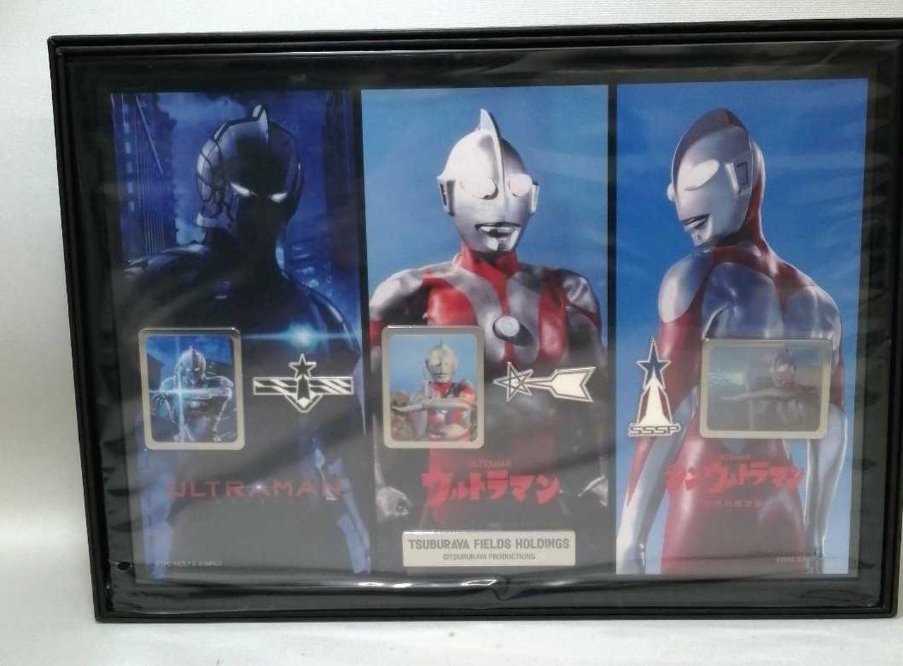 ウルトラマン額装ピンバッジセット