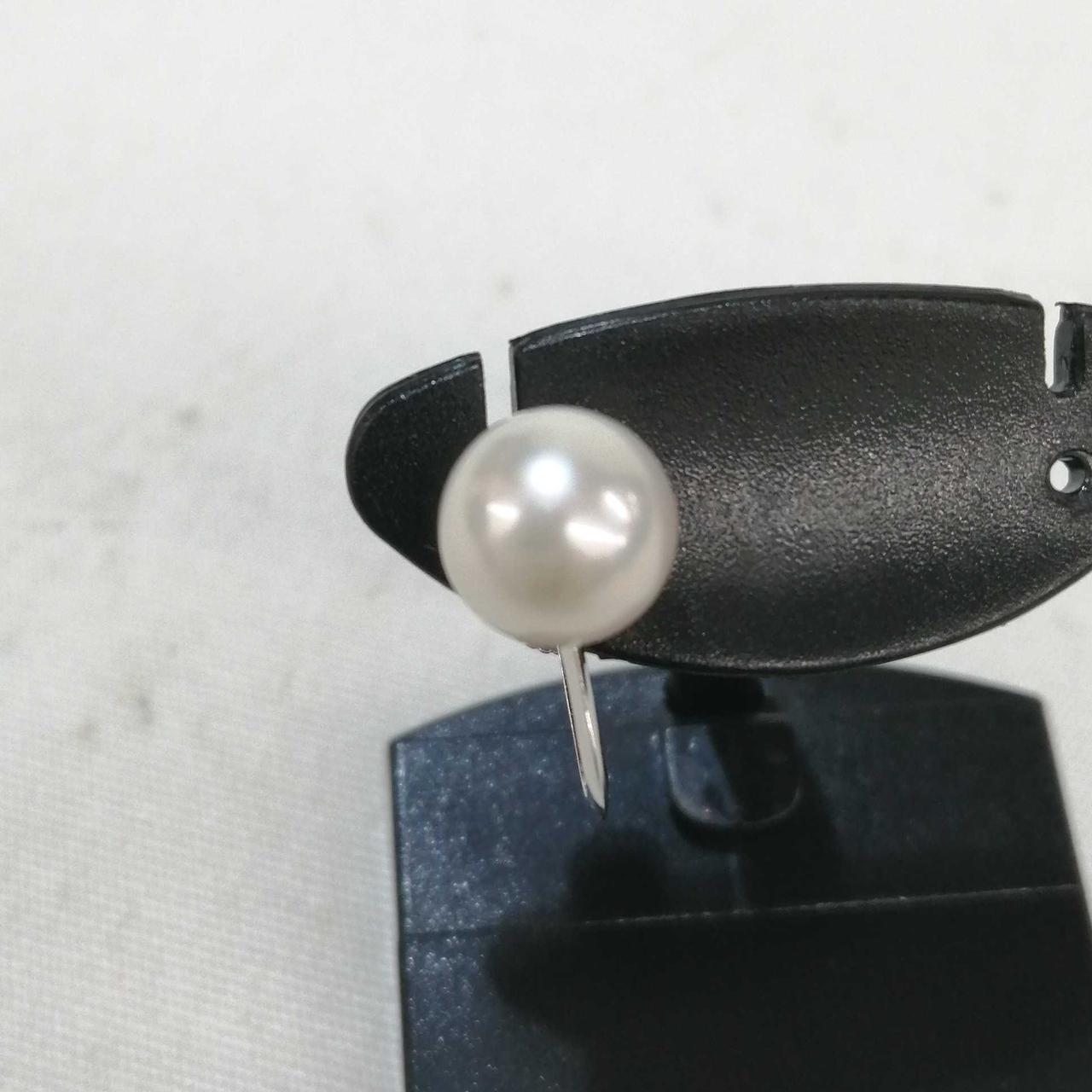 玉に小さいキズあります