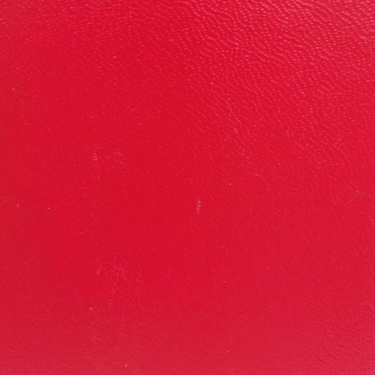 箱側面、底面にキズや汚れあります