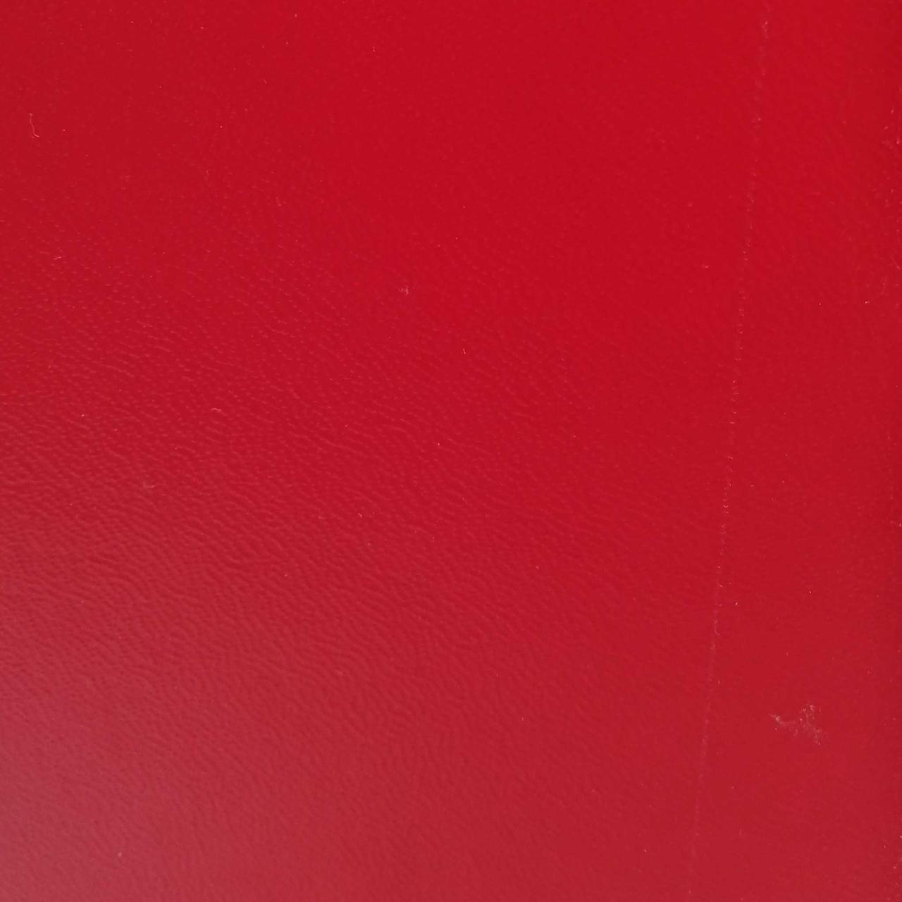 箱側面、底面にキズや汚れあります