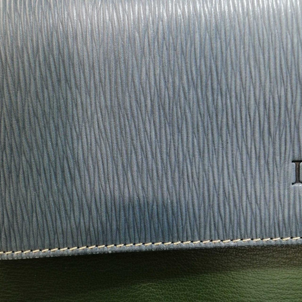 色焼けにより色にムラがあります