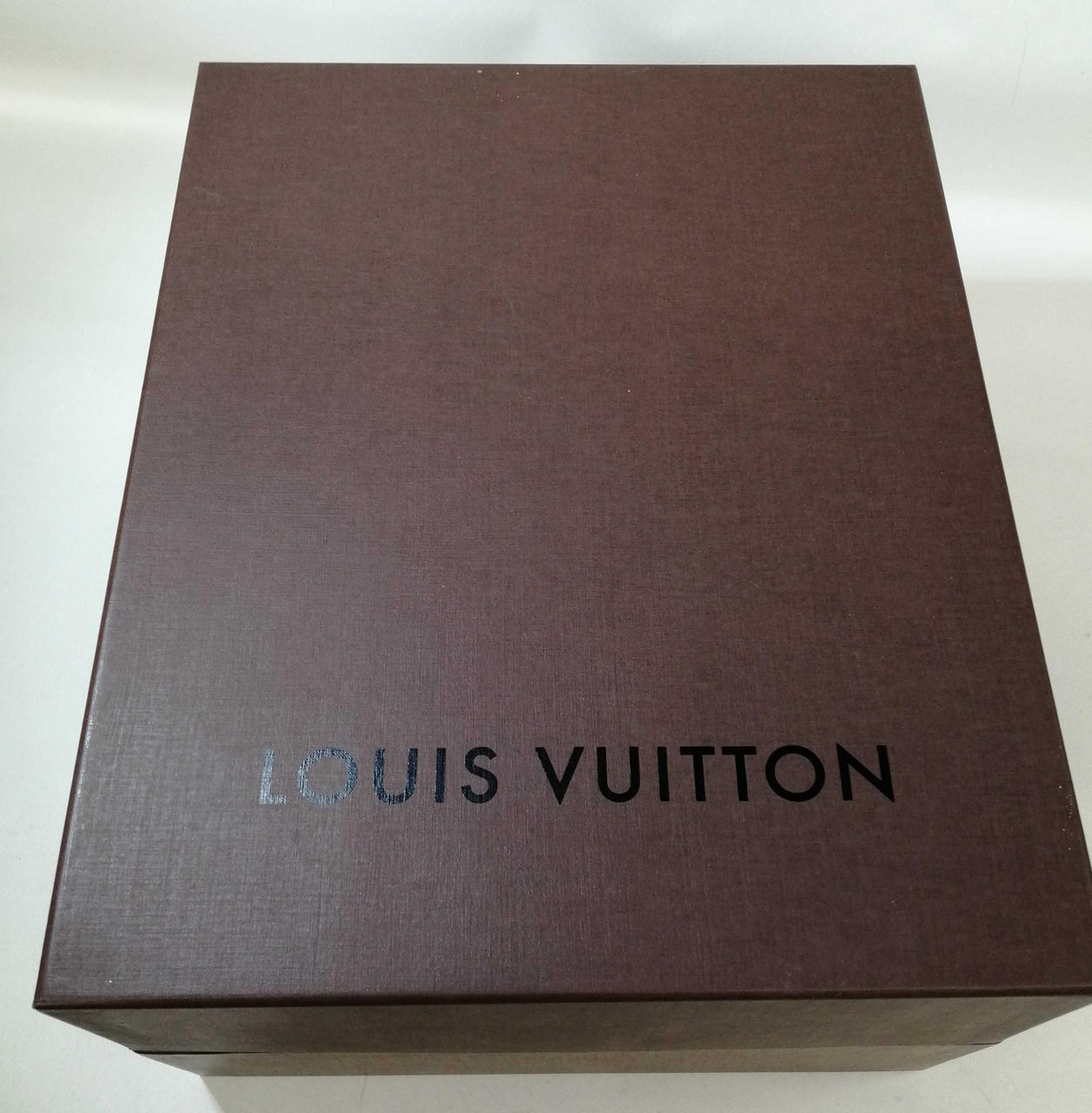 箱
上部に汚れあります