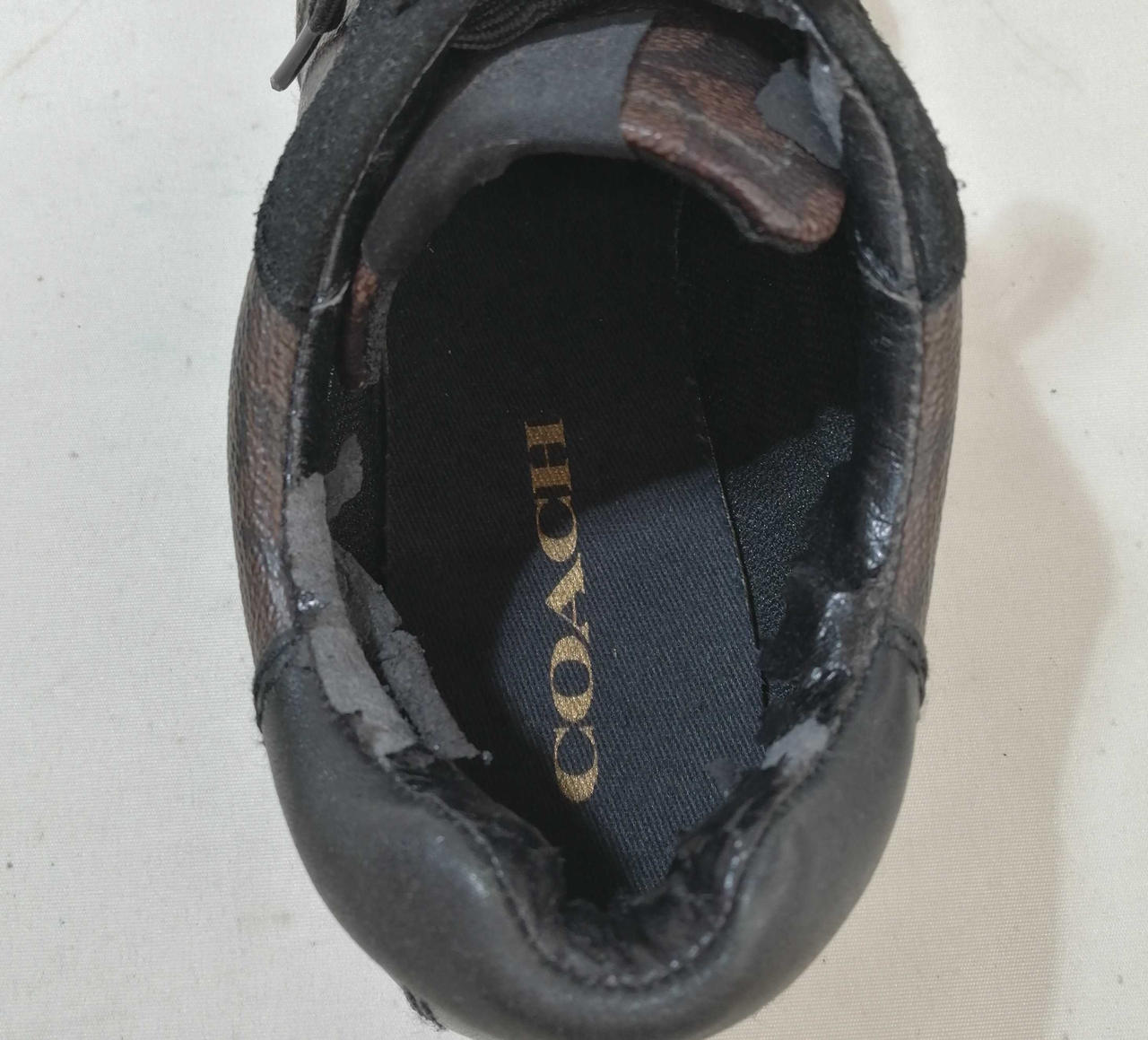 劣化による革剥がれあります