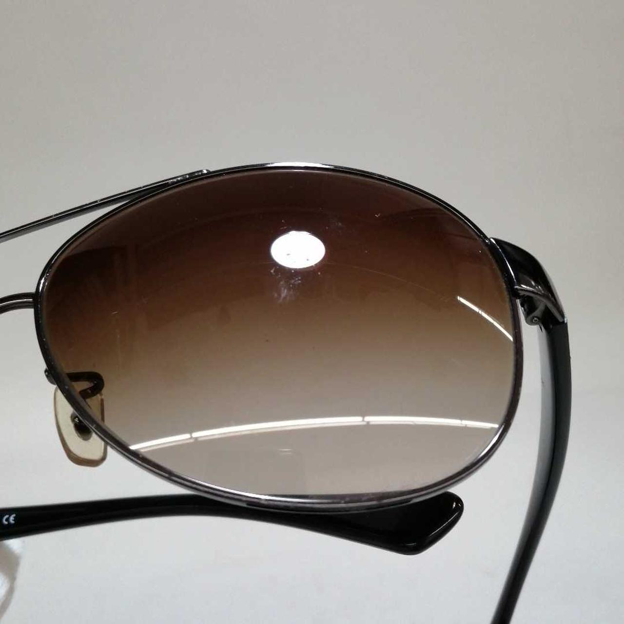 レンズ正面
汚れとキズあります