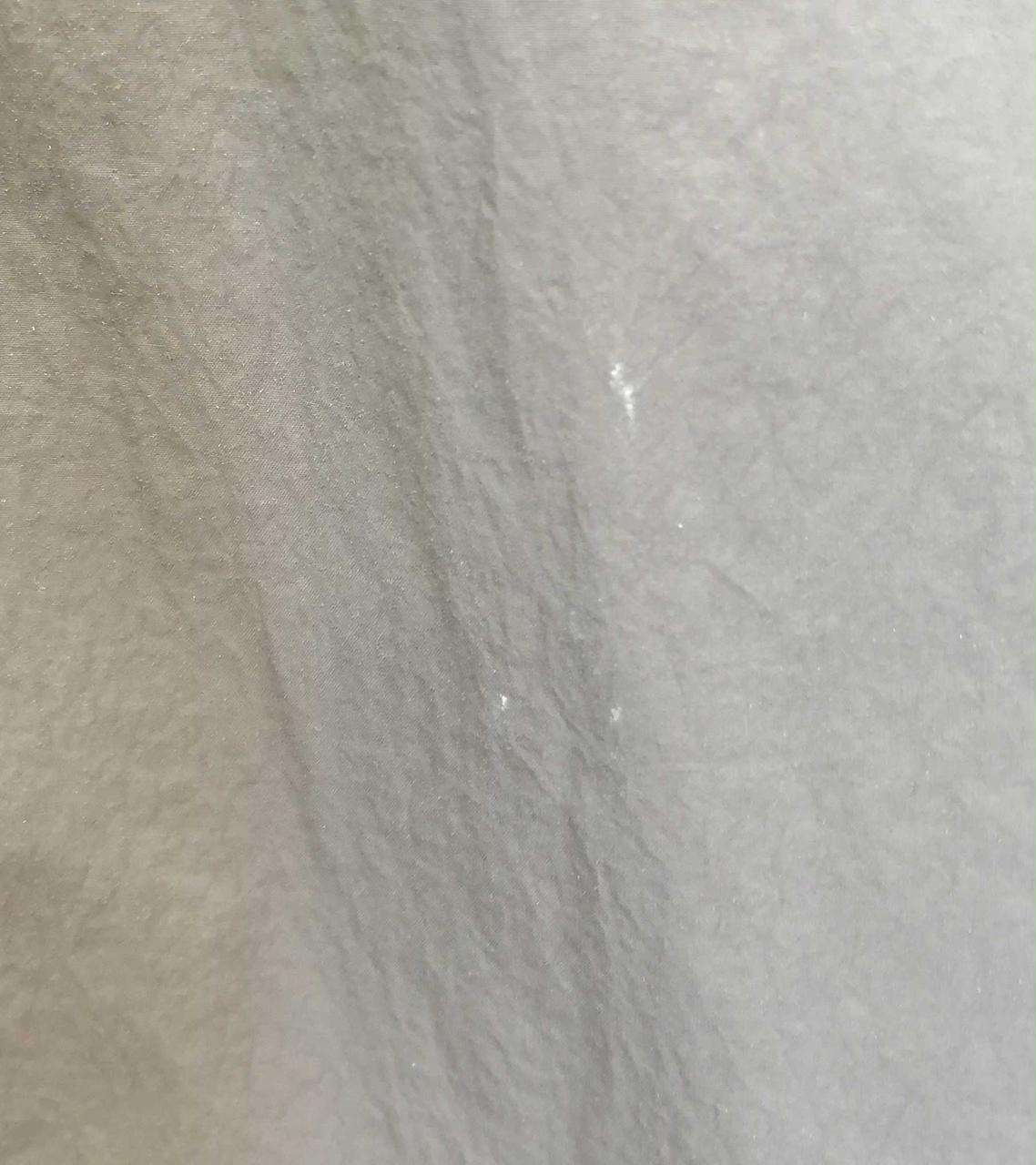 白いものがあります