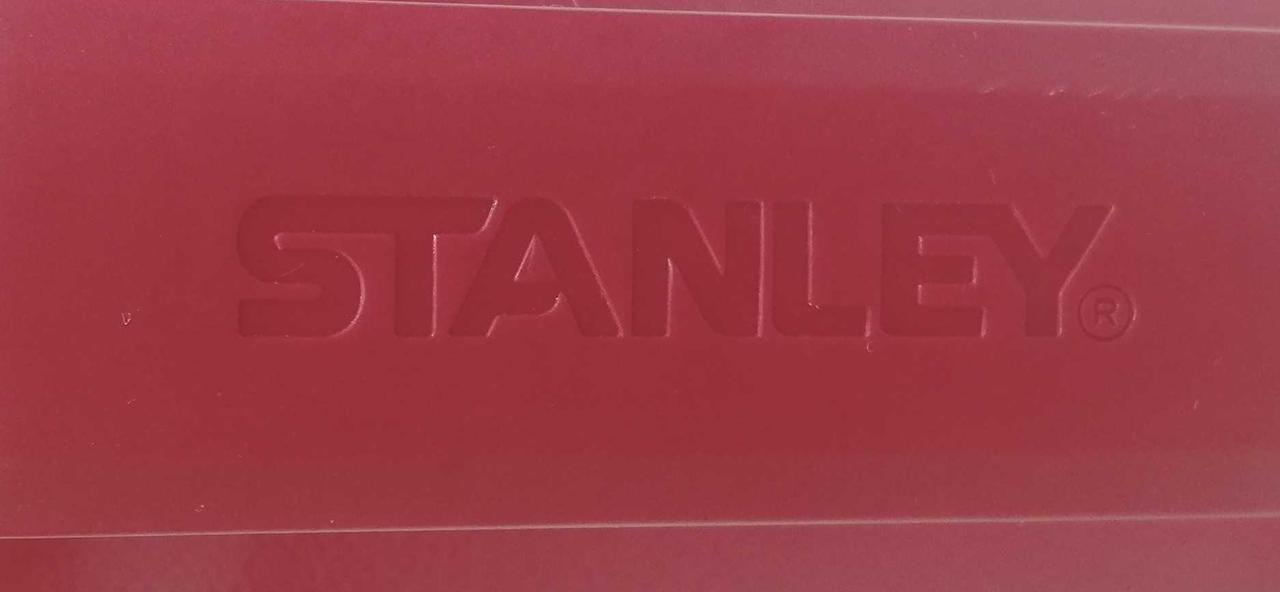 本体　取っ手　ロゴ